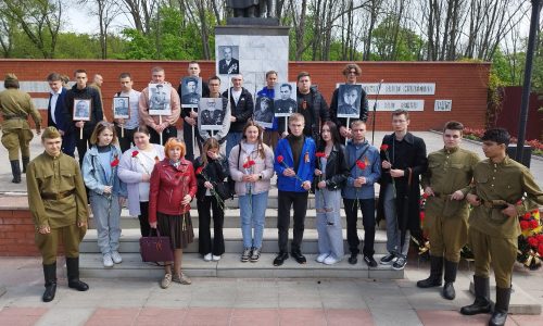 Митинг у Братской могилы № 1