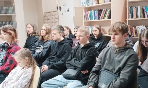 Круглый стол «Россия — мозаика народов. Единая страна — множество культур»