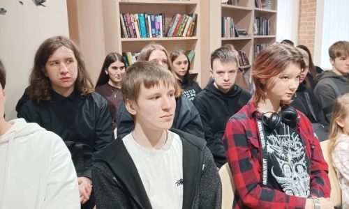 Круглый стол «Россия — мозаика народов. Единая страна — множество культур»